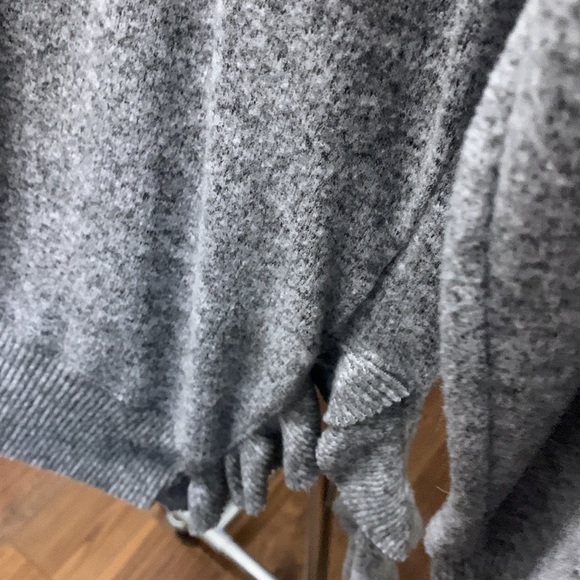 Anthropologie Postmark ruffle sweater size small - Picture 2 of 2